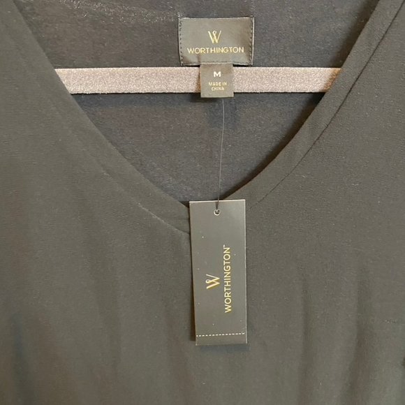 3 medium black blouses - Picture 3 of 11